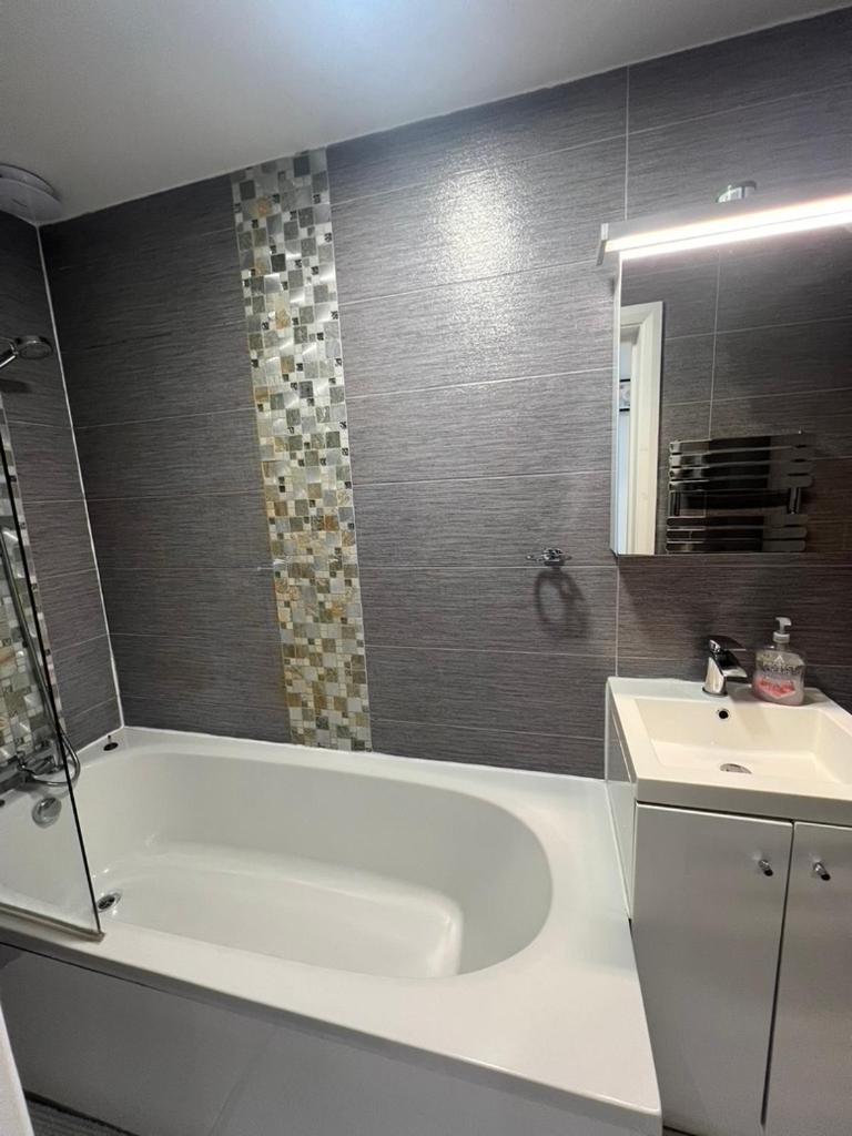 Zenobia London Luxury Apartments フィンチリー エクステリア 写真
