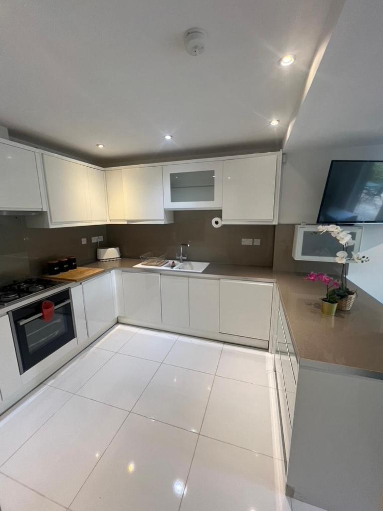 Zenobia London Luxury Apartments フィンチリー エクステリア 写真